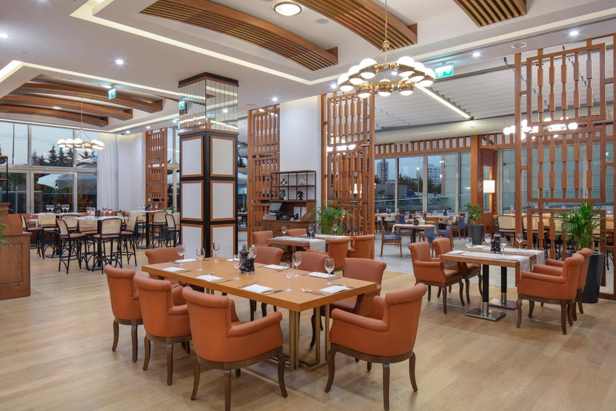 Doubletree By Hilton Istanbul Atasehir Hotel & Conference Centre Exteriér fotografie
