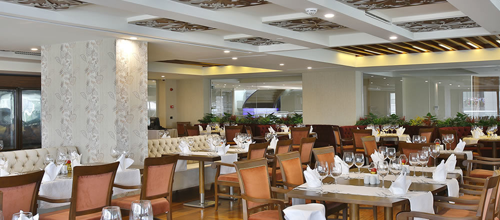 Doubletree By Hilton Istanbul Atasehir Hotel & Conference Centre Exteriér fotografie