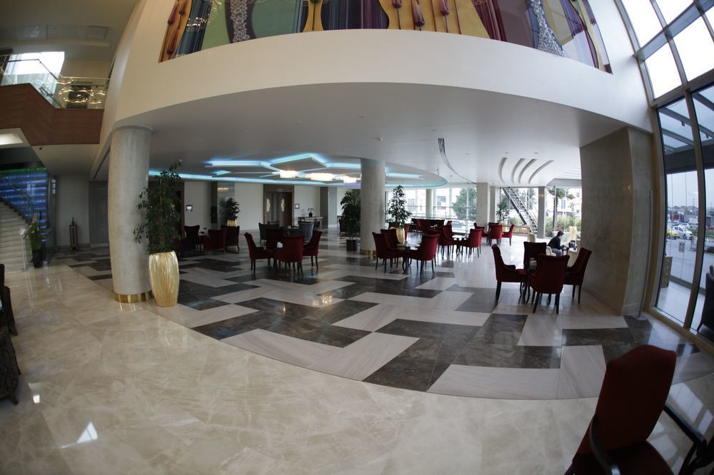 Doubletree By Hilton Istanbul Atasehir Hotel & Conference Centre Exteriér fotografie